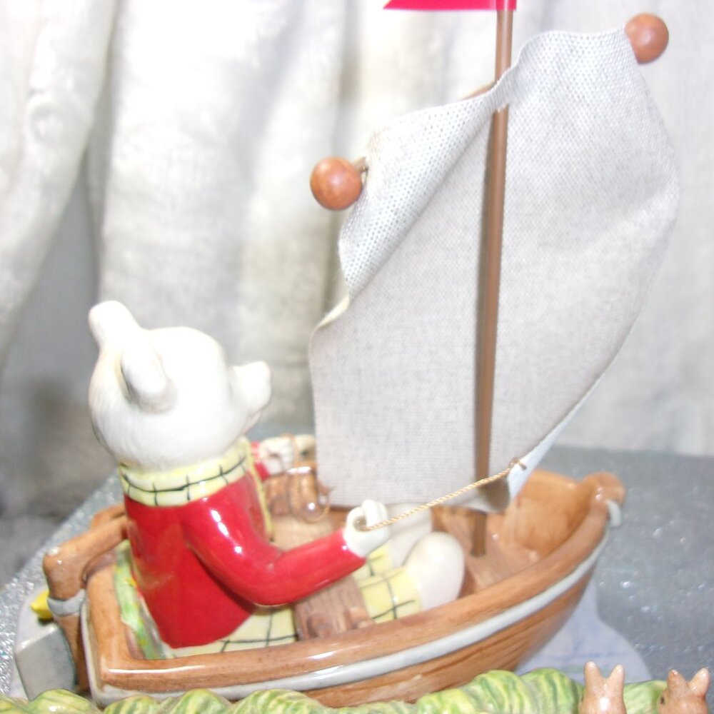 H-241 2006 CAPTAIN RUPERT BY ROYAL DOULTON FIGURINE - Picture 8 of 14